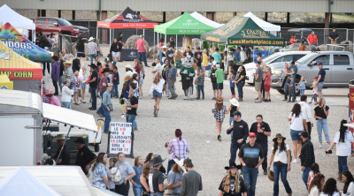 Crowds at the food trucks
