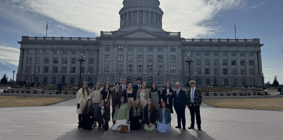Image of Youth Council members taking the oath of office